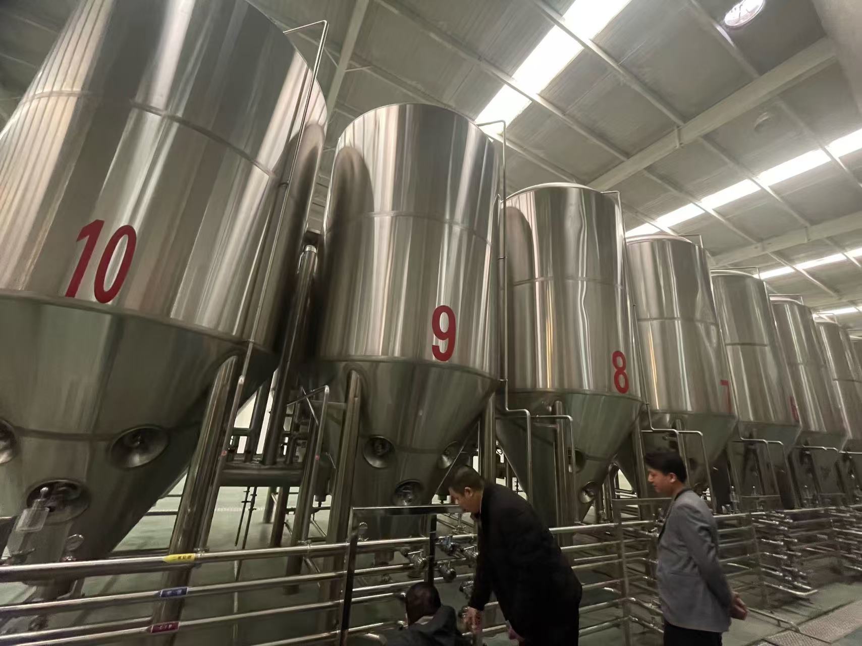 繁昌精酿啤酒设备厂—平面布置、设备设计、制造、调试、培训等一条龙服务